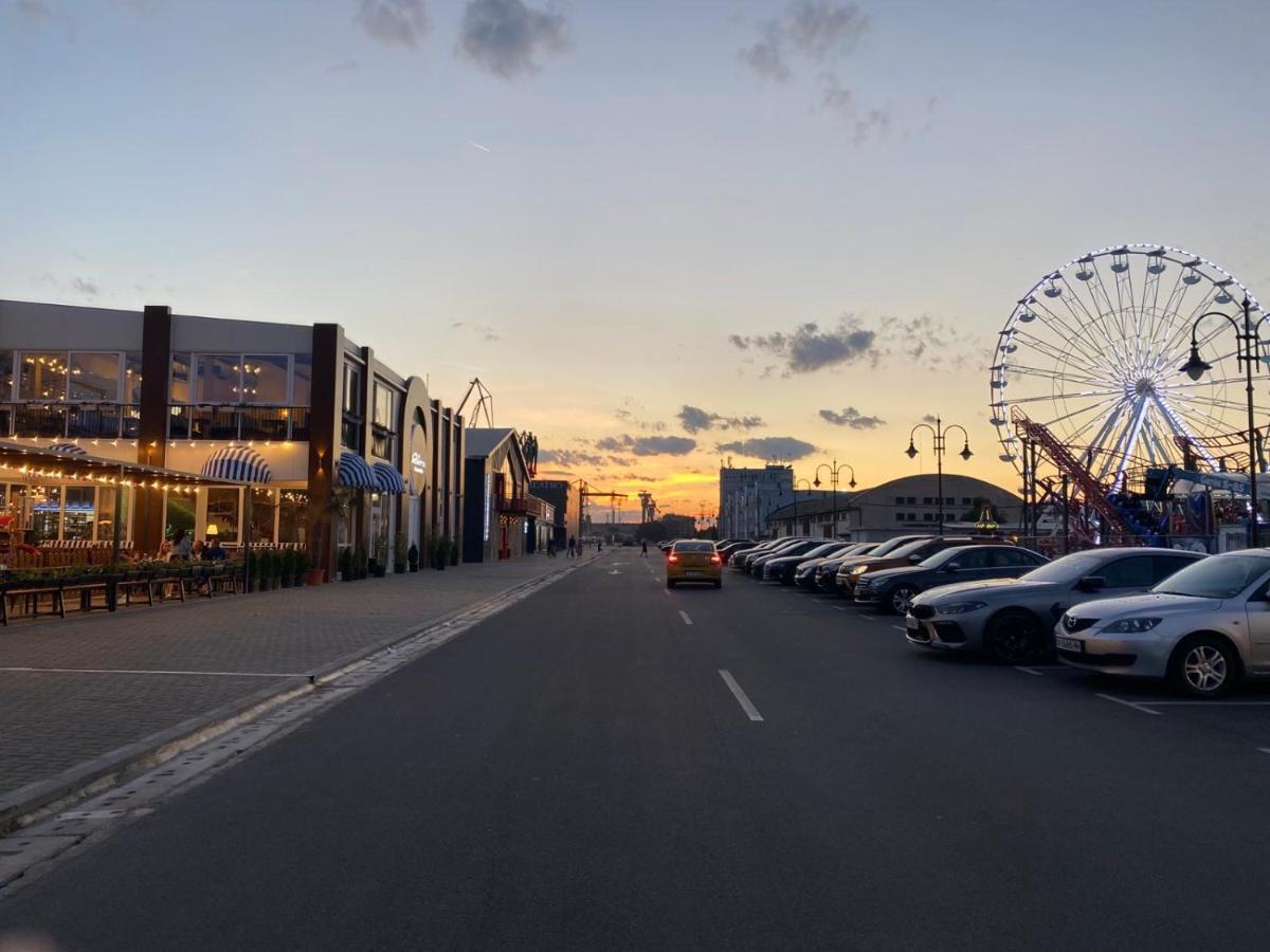 Мarelis Luxe Port Apartment Varna Luaran gambar