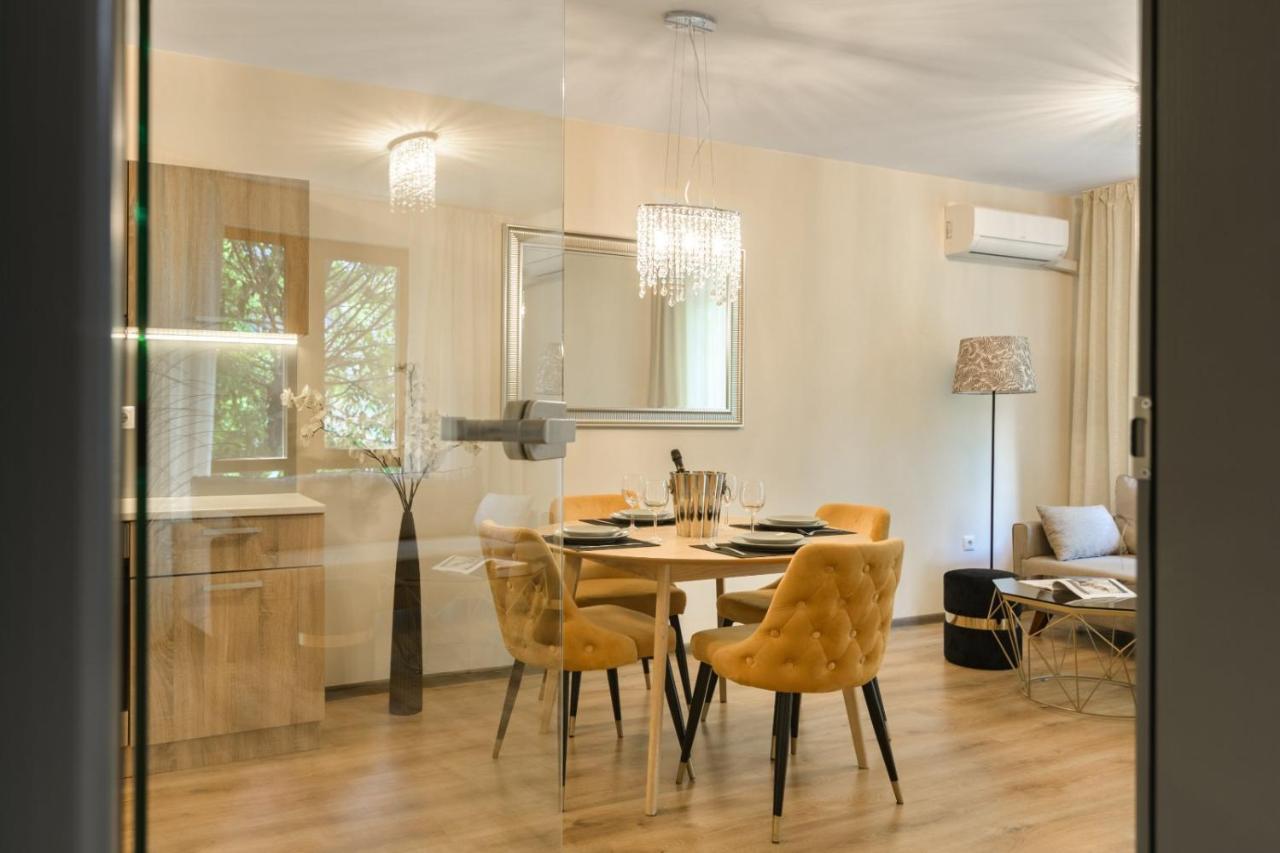 Мarelis Luxe Port Apartment Varna Luaran gambar
