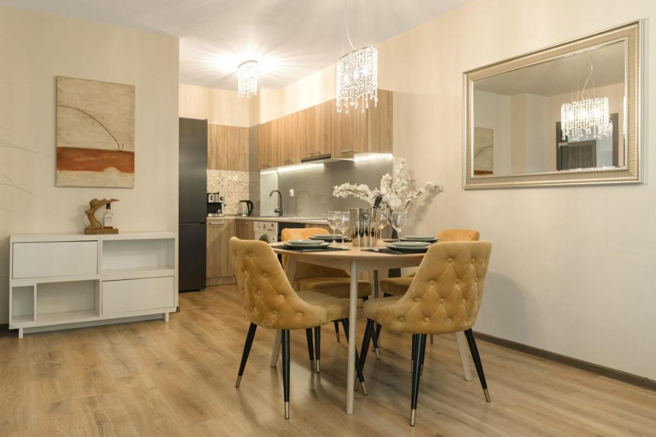 Мarelis Luxe Port Apartment Varna Luaran gambar