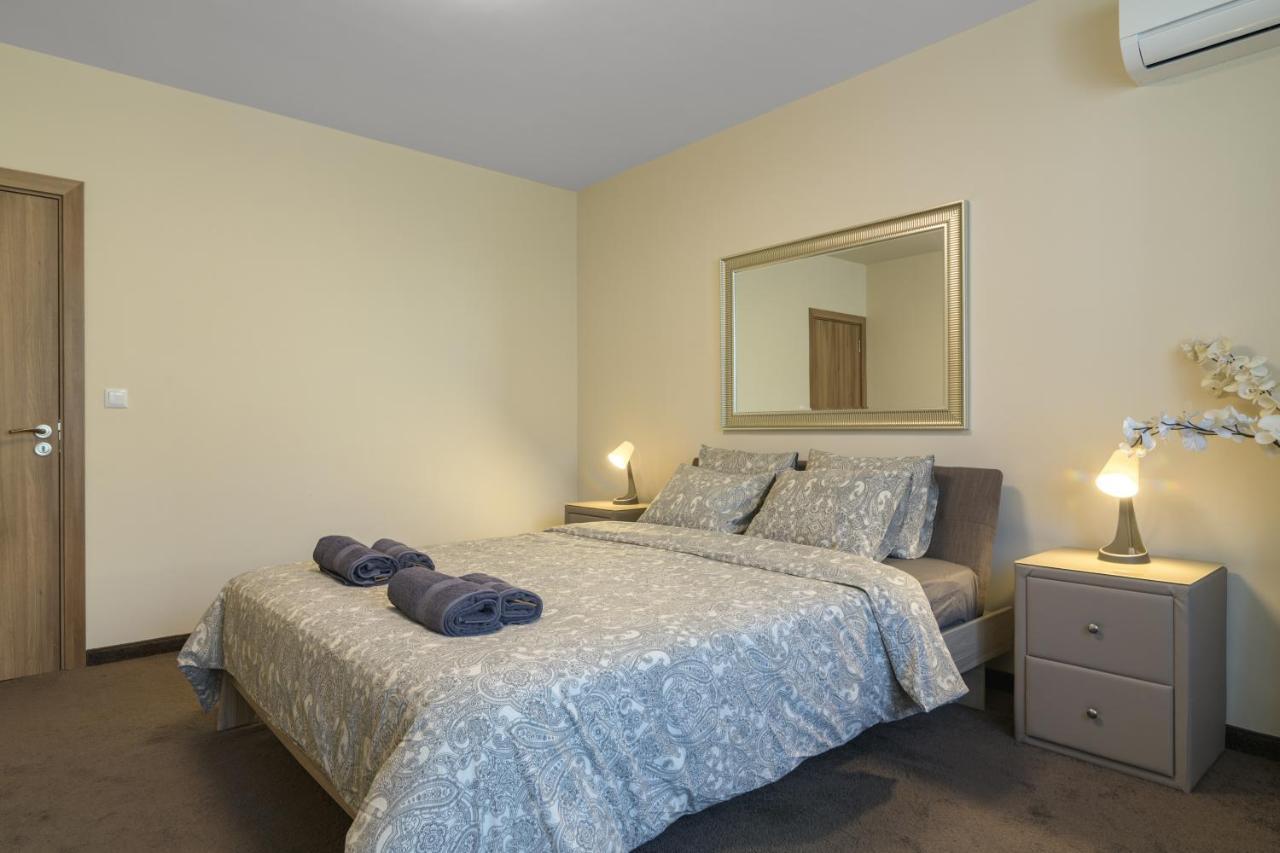 Мarelis Luxe Port Apartment Varna Luaran gambar